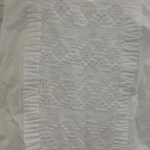 Talbots White Sleeveless Blouse with Front eyelet design 6 P - Picture 4 of 6